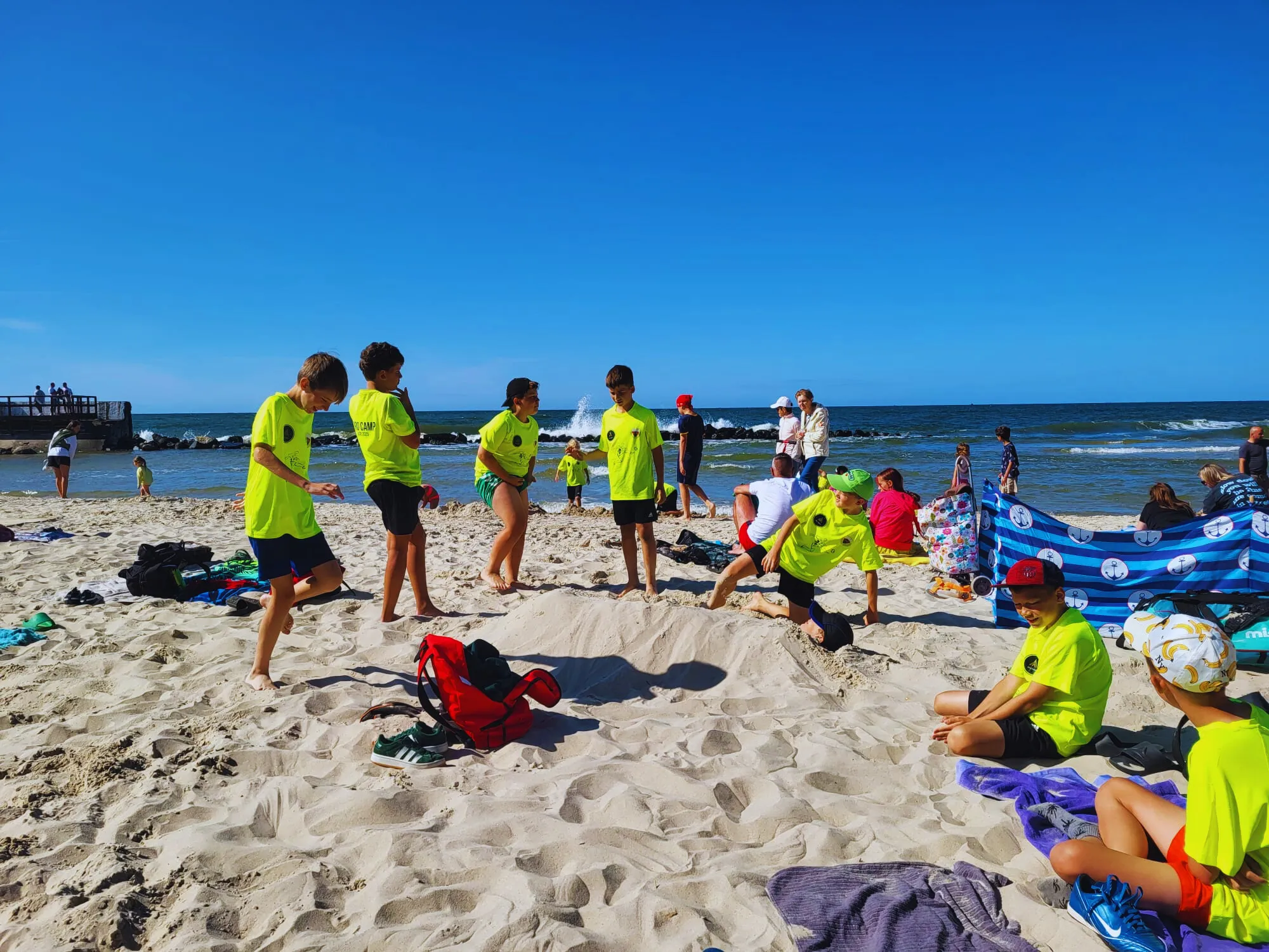 Zabawy zespołowe na plaży